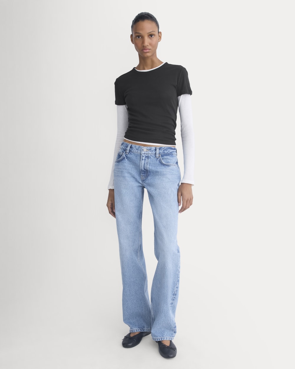 Everlane x Elena Bonvicini La Brea Low-Rise Baggy Jean in Crystal Cove Indigo — front view