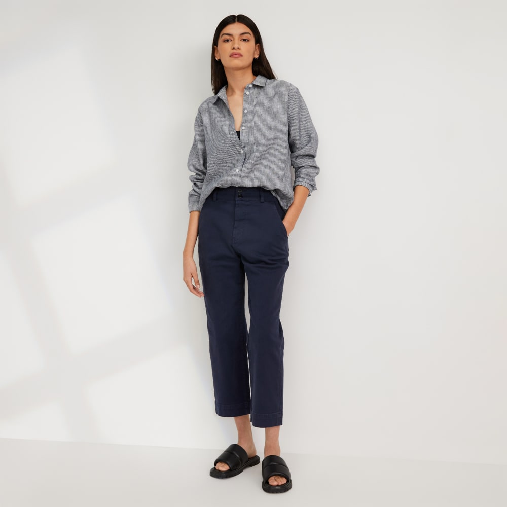 The Must-Have Shirt in Linen in Canvas Tan / Navy — detail view
