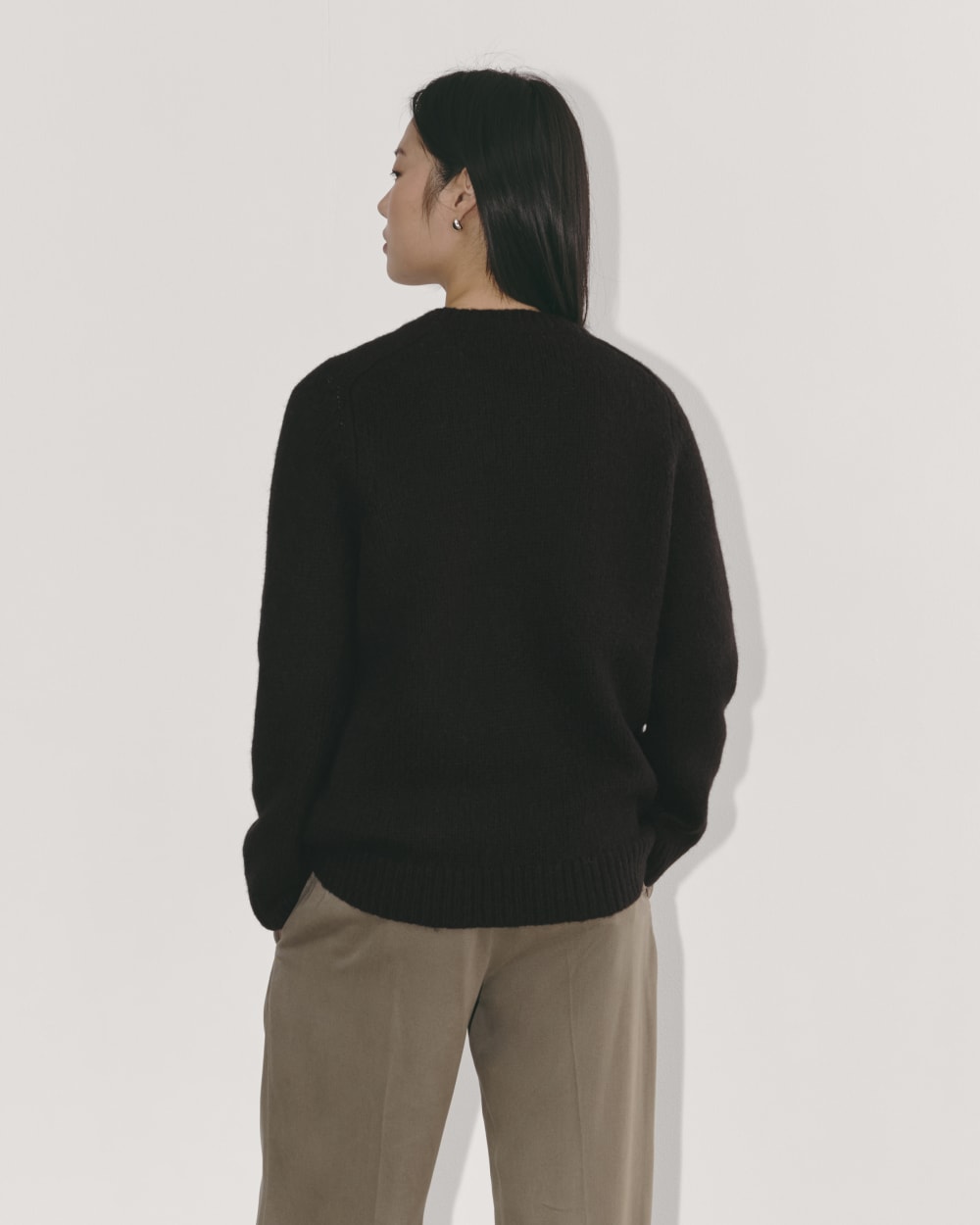 The Relaxed Crew in Cloud in Black — detail view