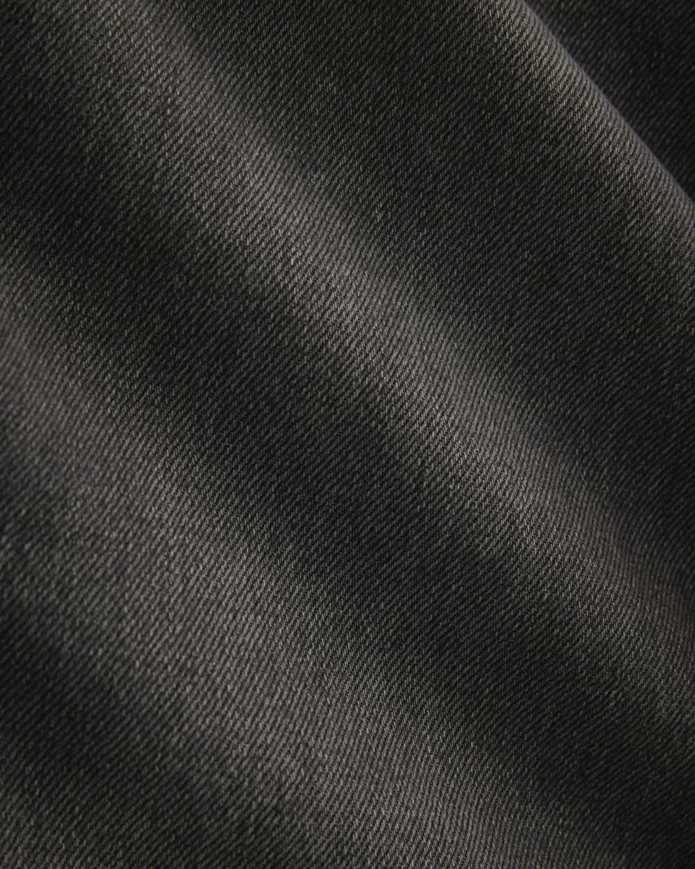 Loose Curve Jean in Carbon Midnight — detail view