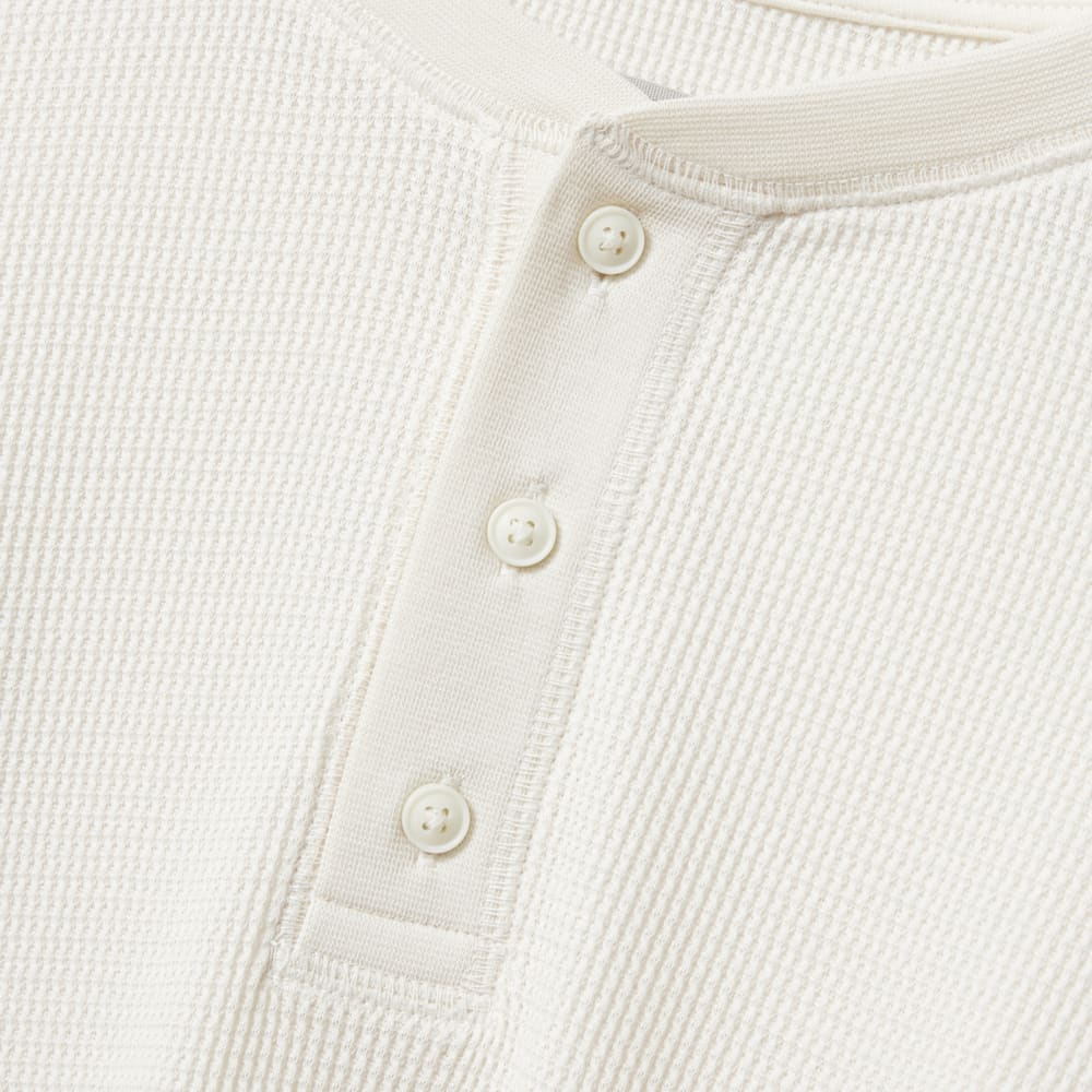 The Organic Cotton Waffle Henley in Bone — detail view