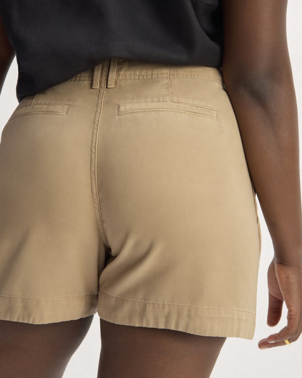 The Utility Short in Buttersoft in Cornstalk — detail view