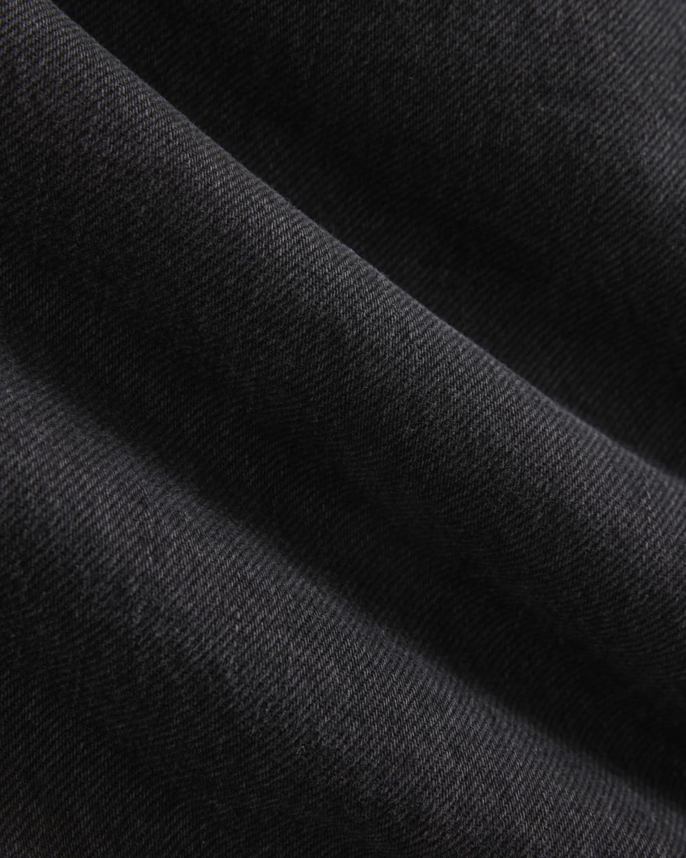 Loose Jean Short in Black — detail view