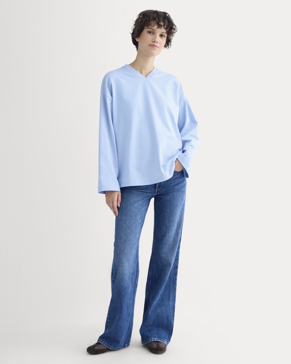 Retro V-Neck Jersey in Open Air Blue — detail view