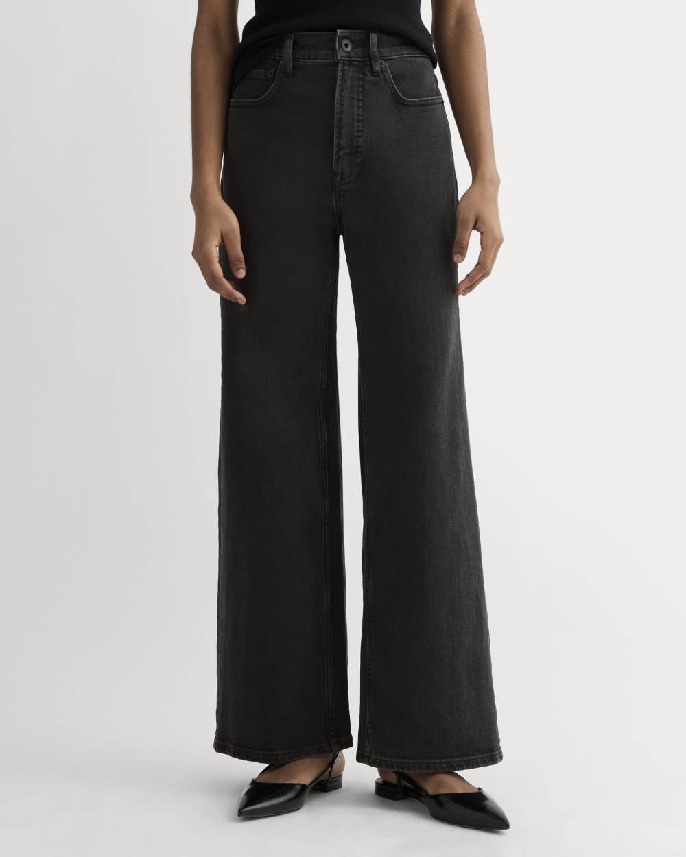 The Way-High® Sailor Jean 2.0 in Washed Black — detail view