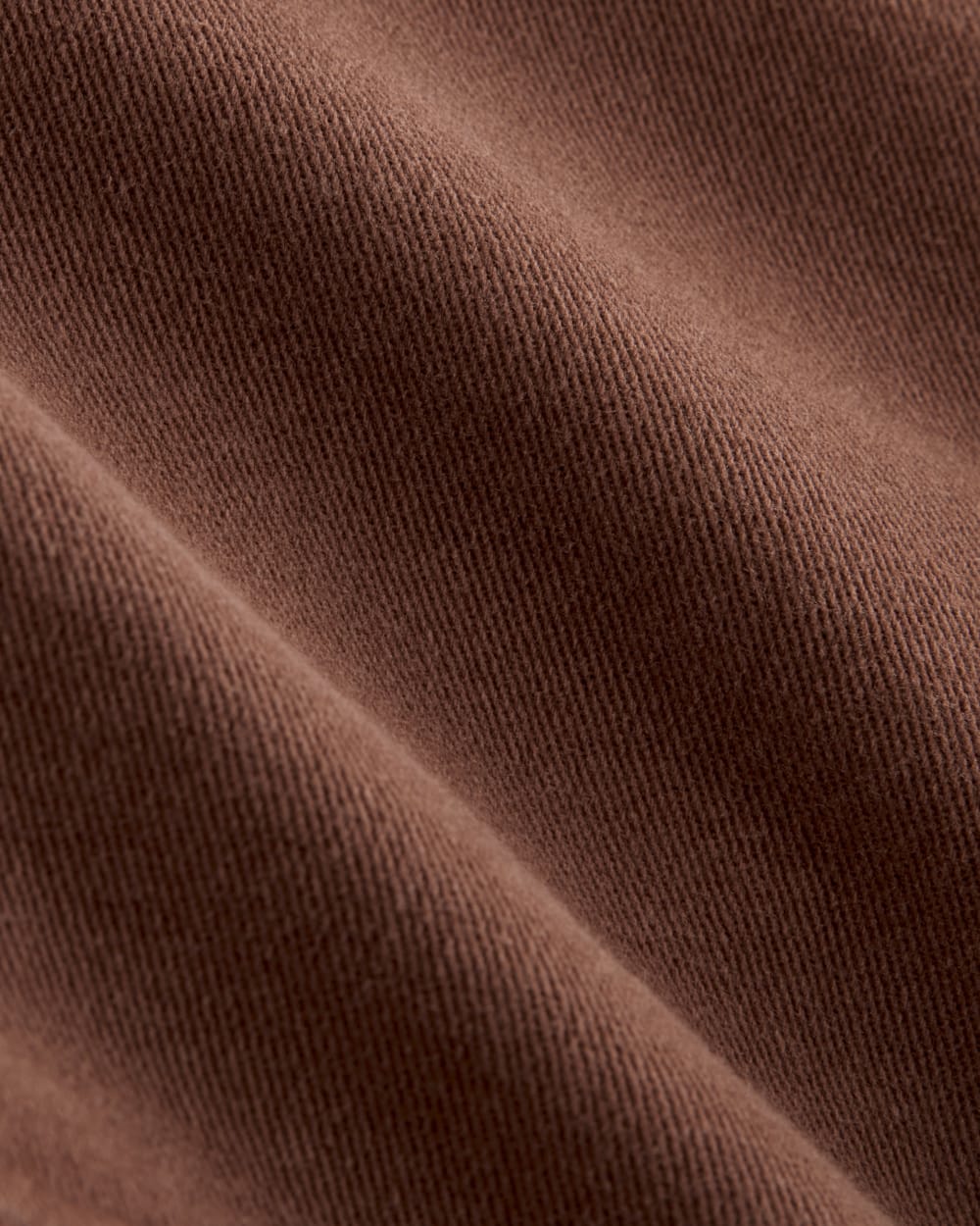 The Utility Short in Rosewood — detail view