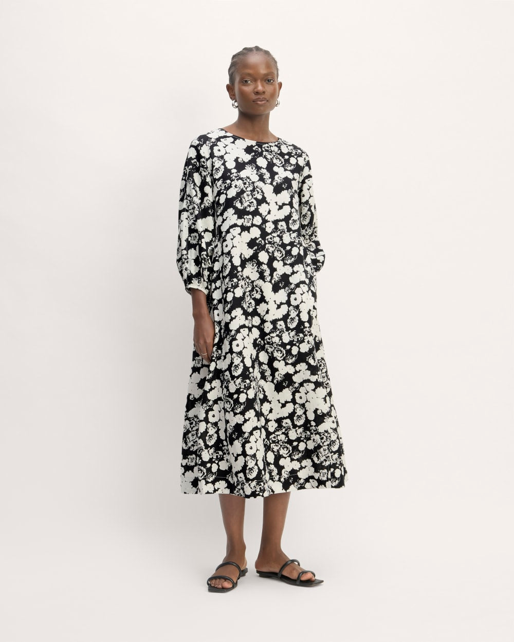 The Linen A-Line Midi Dress in Black / Bone Floral — detail view