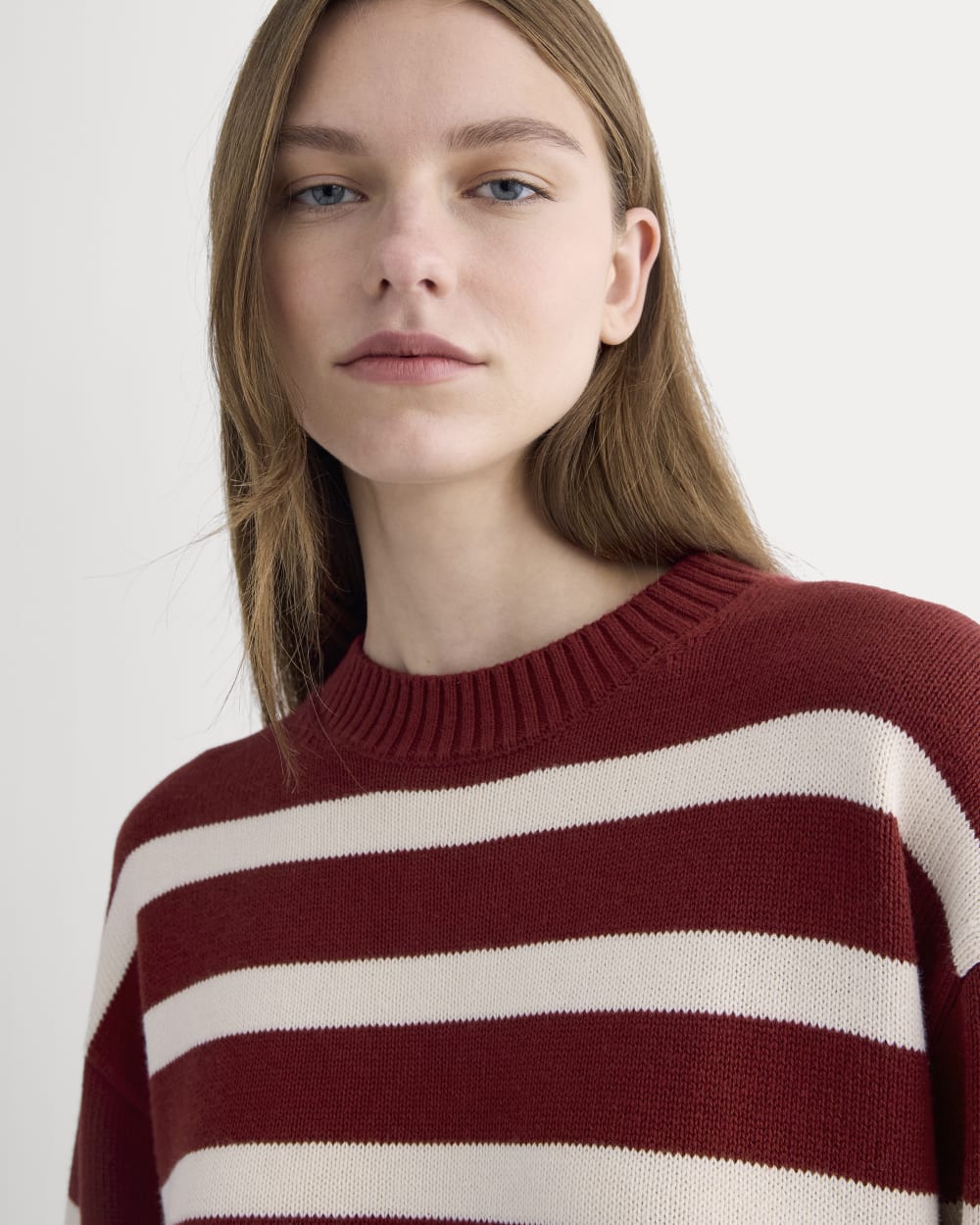 The Boxy Sweater in Everyday Cotton in Merlot / Canvas — detail view