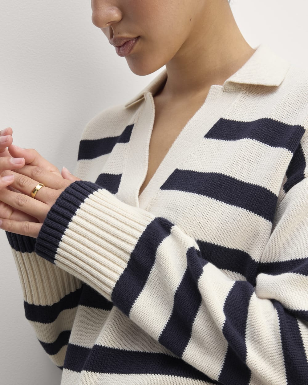 The Boxy Polo in Everyday Cotton in Canvas / Navy — detail view
