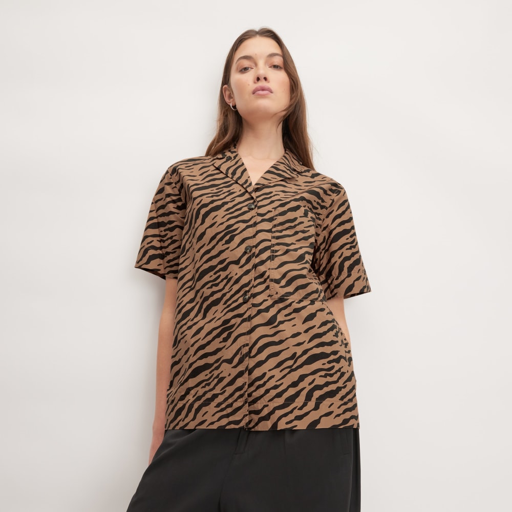 The Poplin Shirt in Tiger Stripe Toasted Coconut — detail view