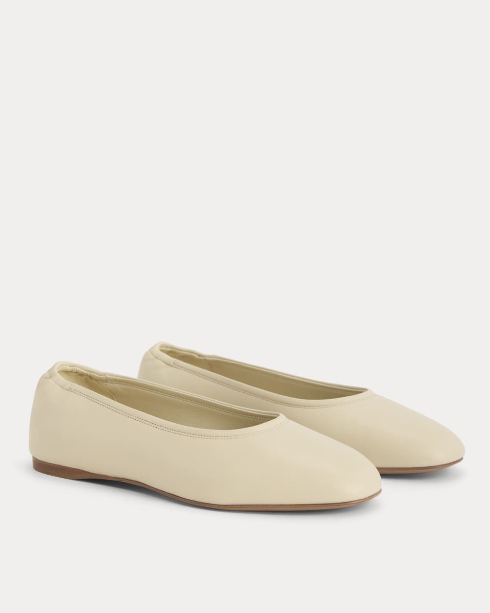 Made in Italy Flat in Crema — alternate view