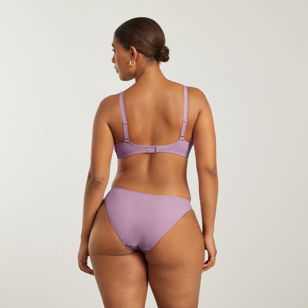 The Square-Neck Bikini Top in Lilac — detail view