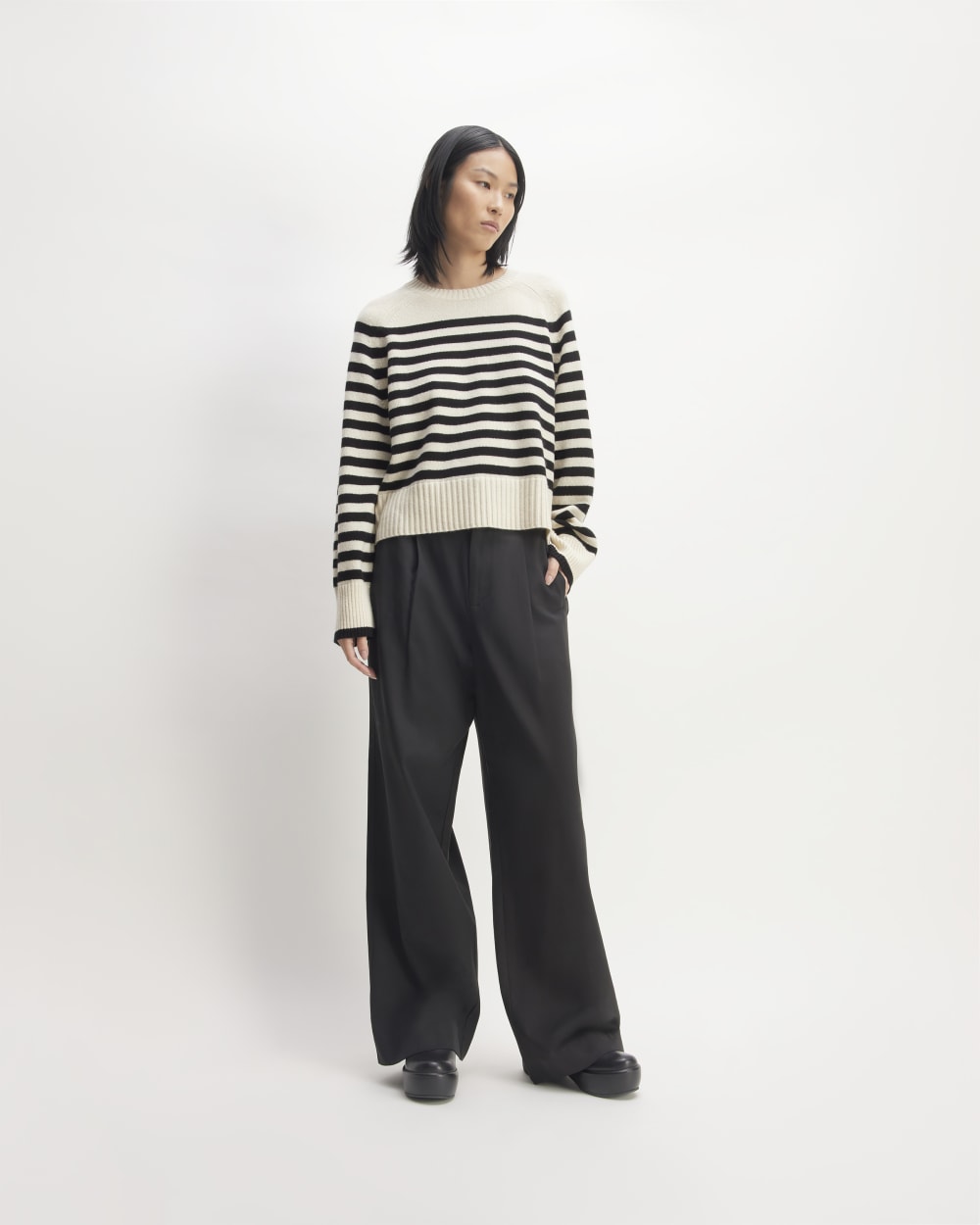 The Boxy Crew in Cashmere in Bone / Black — detail view