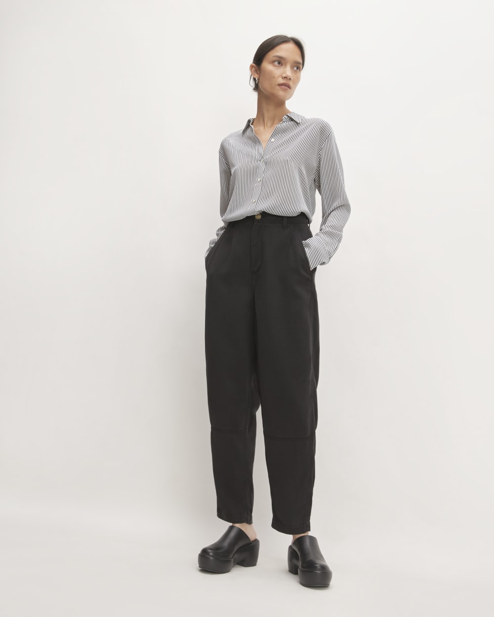 The Must-Have Shirt in Washable Silk in Black / White — detail view