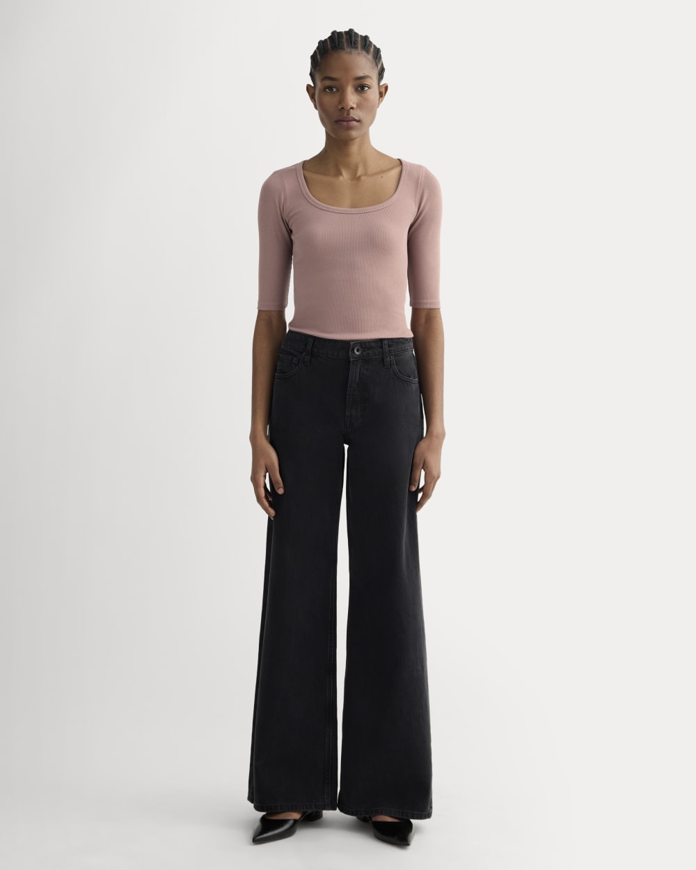 The Luxe Rib Scoop-Neck Tee in Rose Dusk — detail view