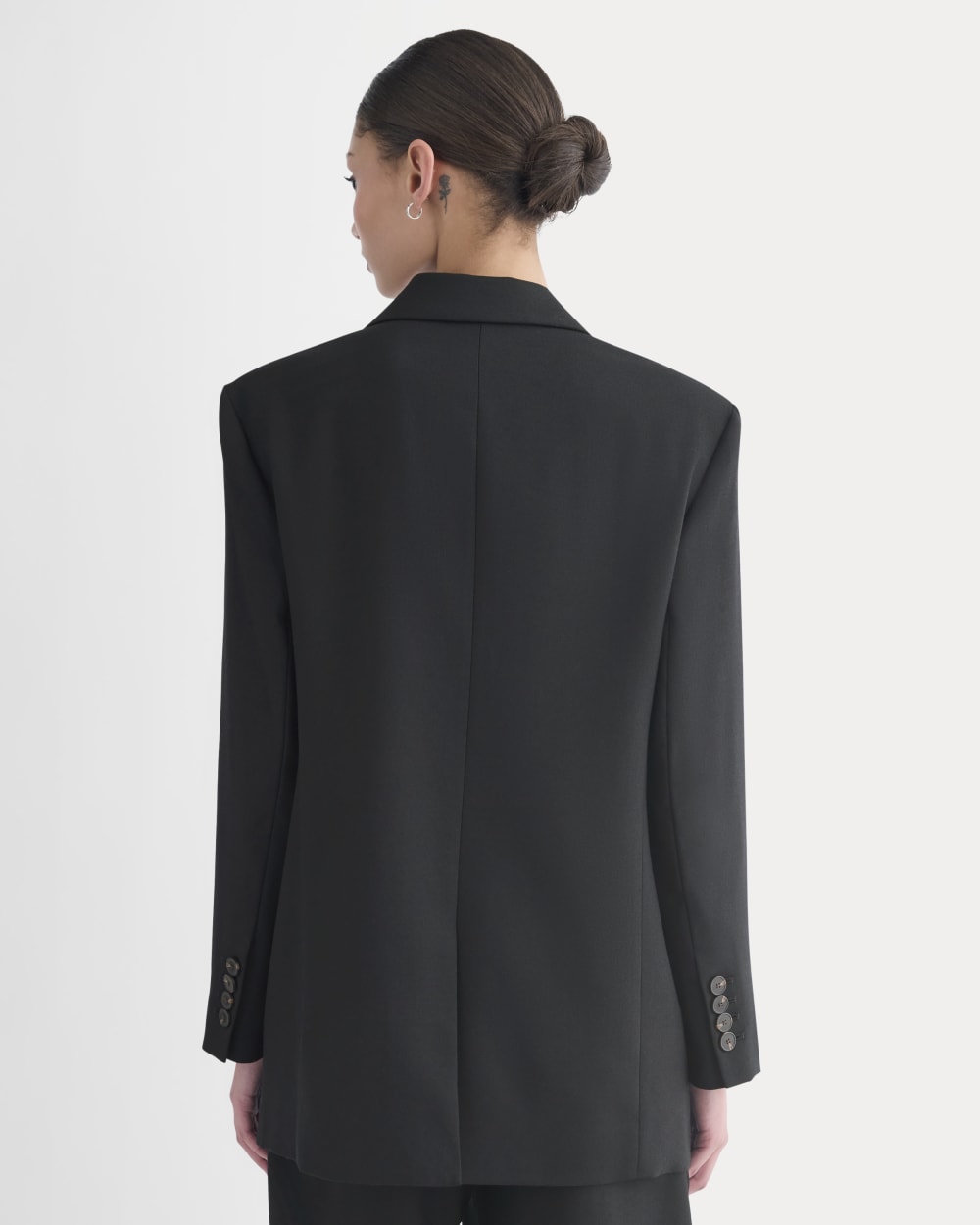Blazer in Tailor Twill in Black — detail view