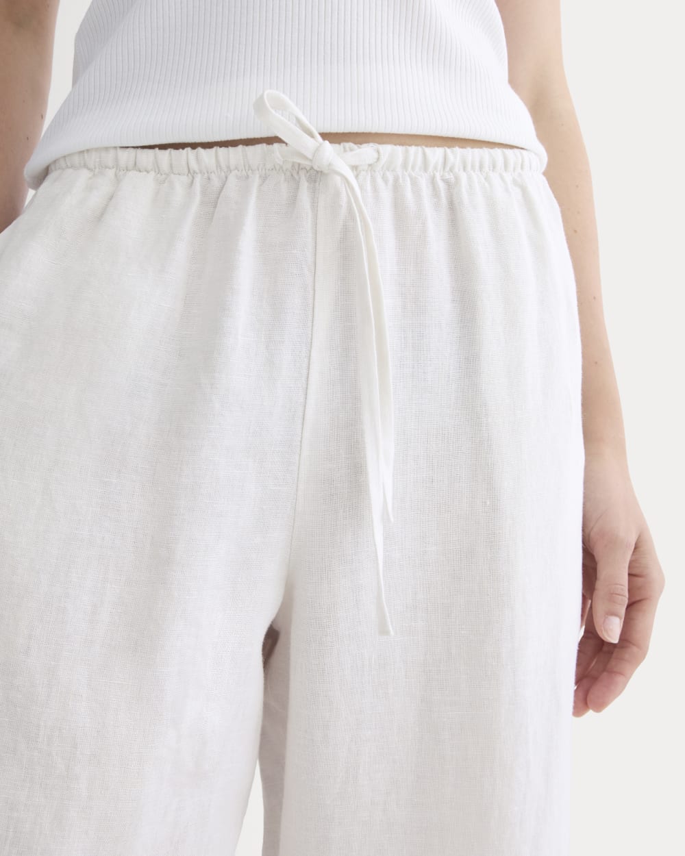 The Drawstring Pant in Linen in Natural Chambray — detail view