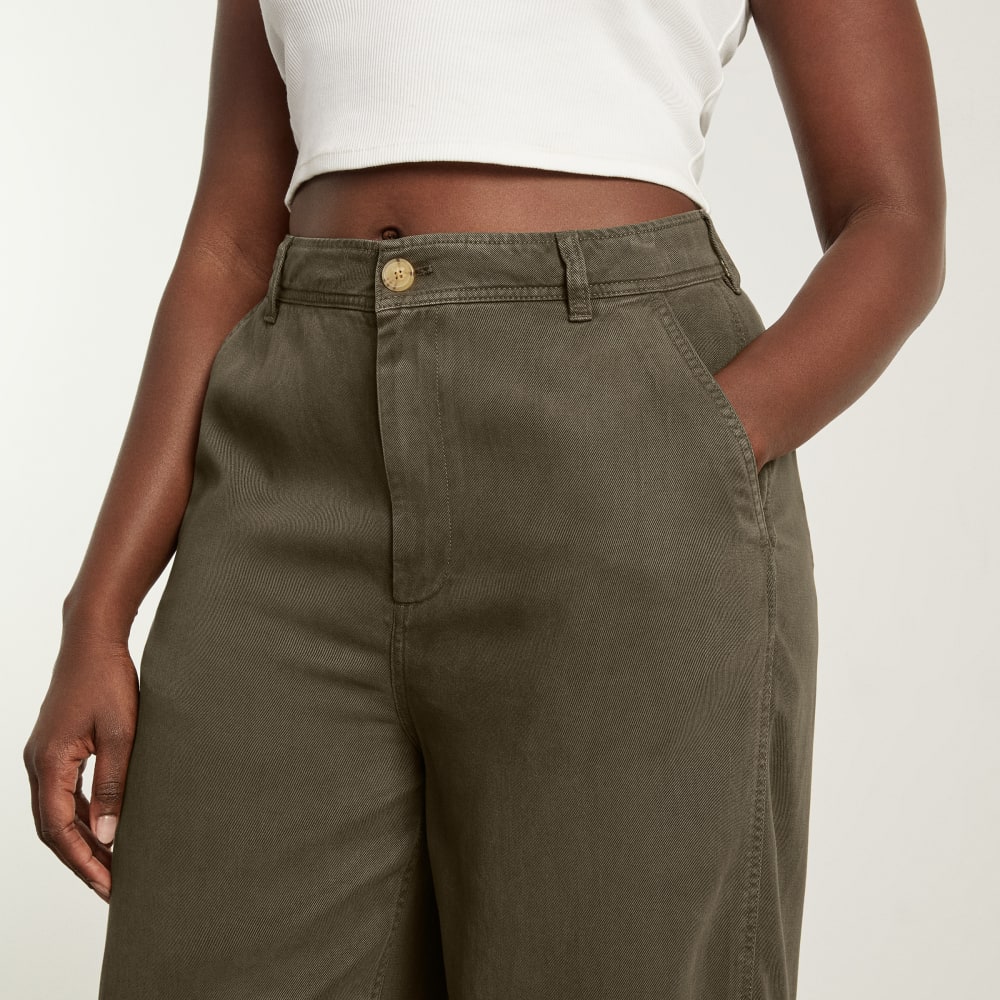 The Chino in Buttersoft in Beech — detail view