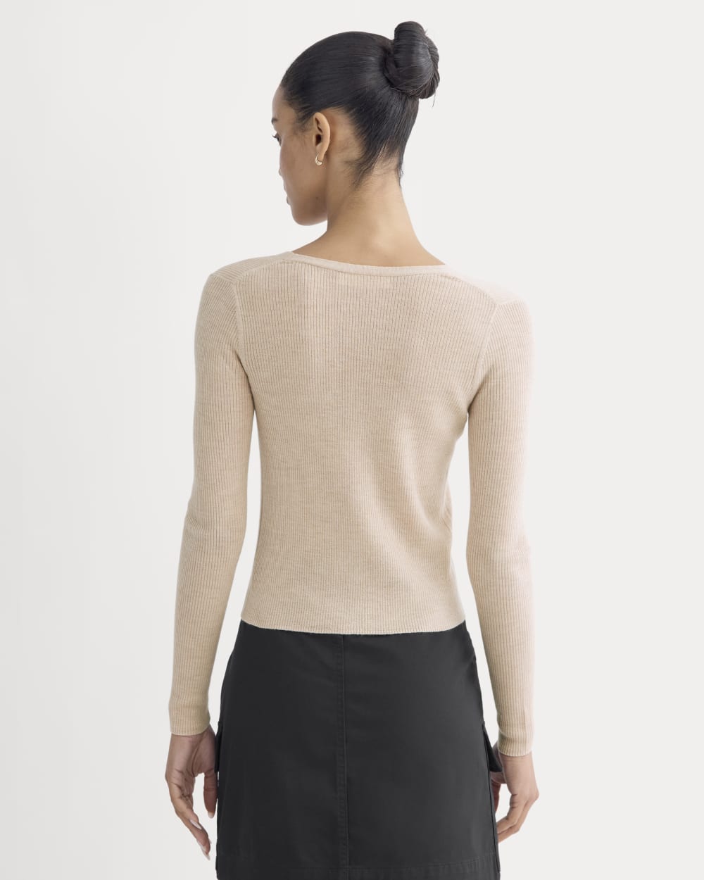 The Cardigan in Ultrasoft Merino in Pale Blush — detail view