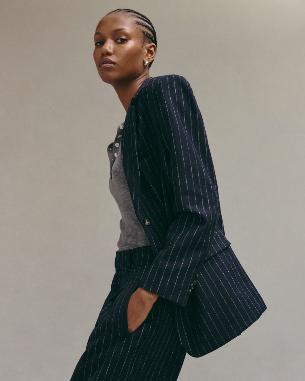 The Oversized Blazer in Wool in Navy / White — detail view