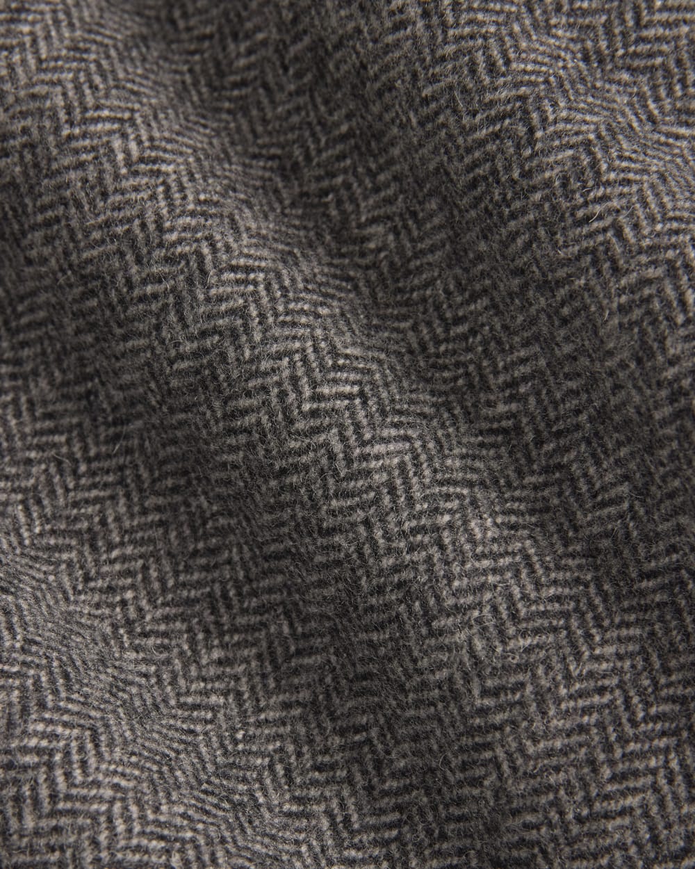 The Oversized Blazer in Wool in Grey Herringbone — detail view