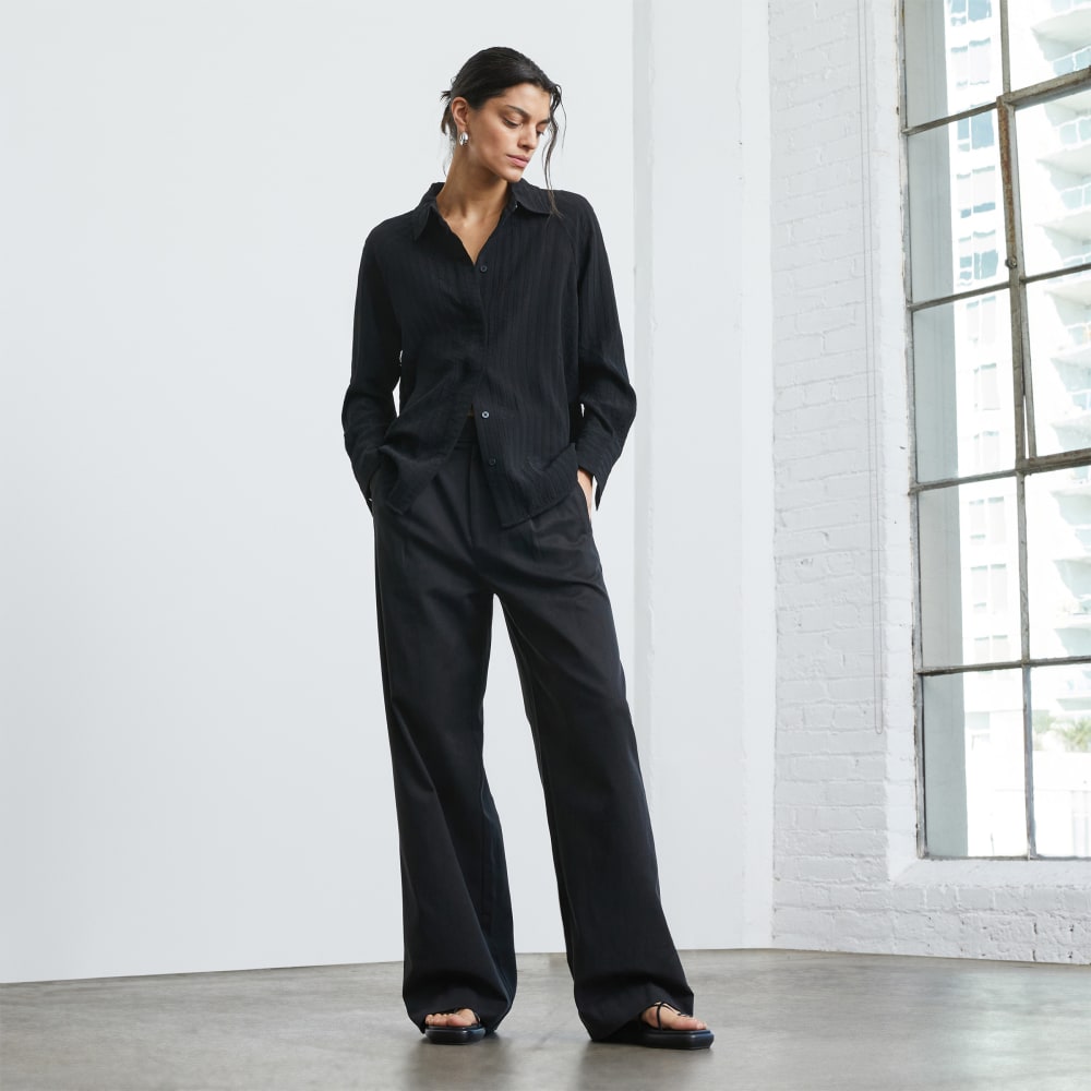 The City Stripe Shirt in Black — detail view