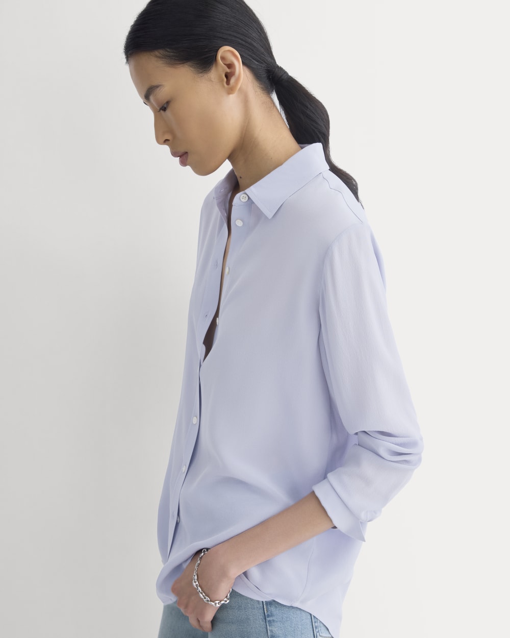 The Must-Have Shirt in Washable Silk in Aleutian — detail view