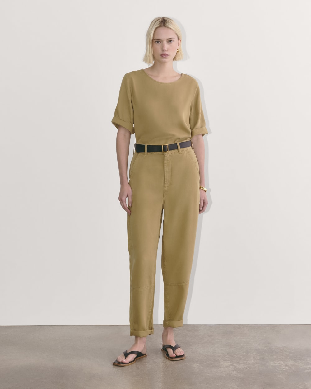The Relaxed Tee in Buttersoft in Fennel Seed — detail view