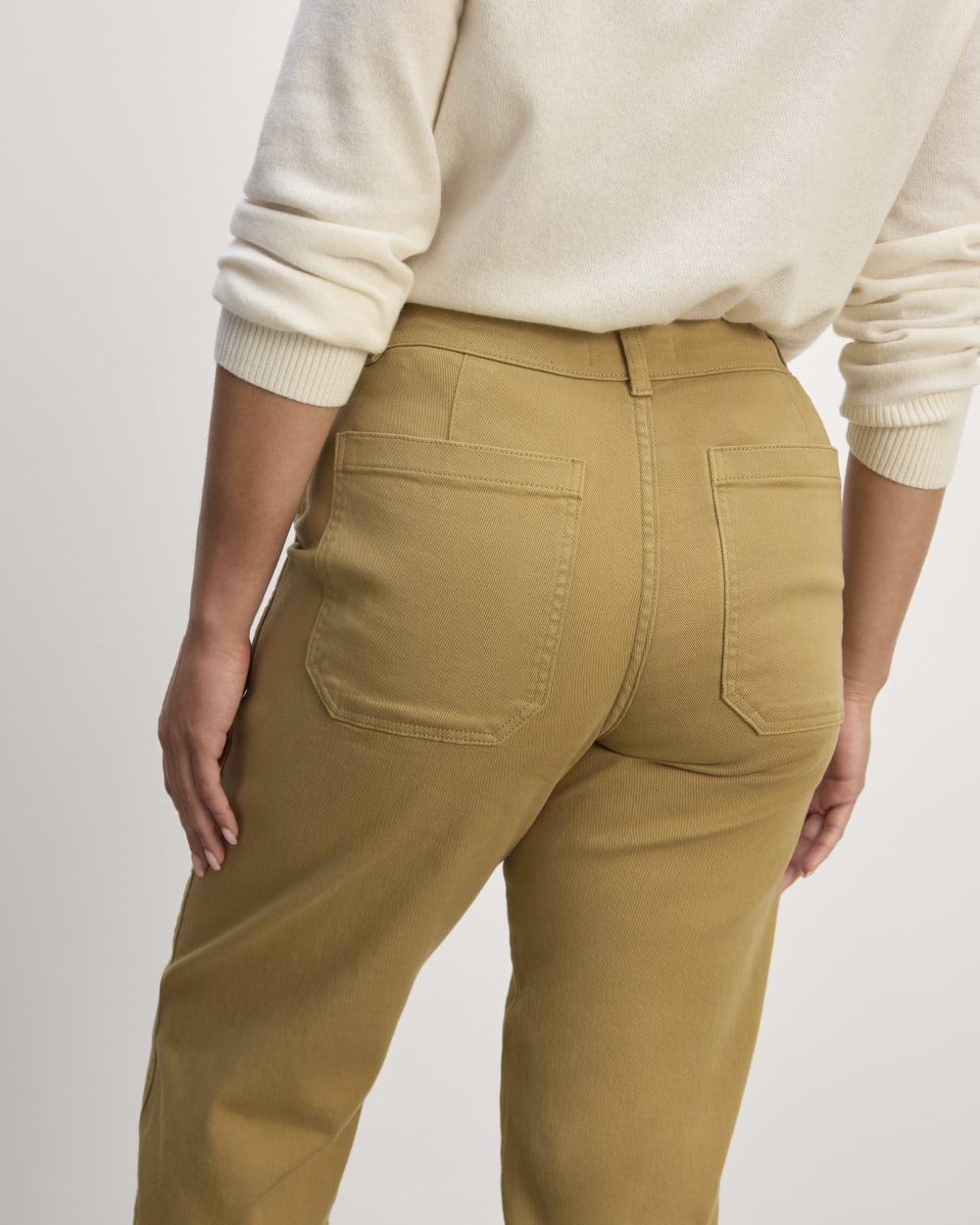 The Utility Barrel Pant in Fennel Seed — detail view
