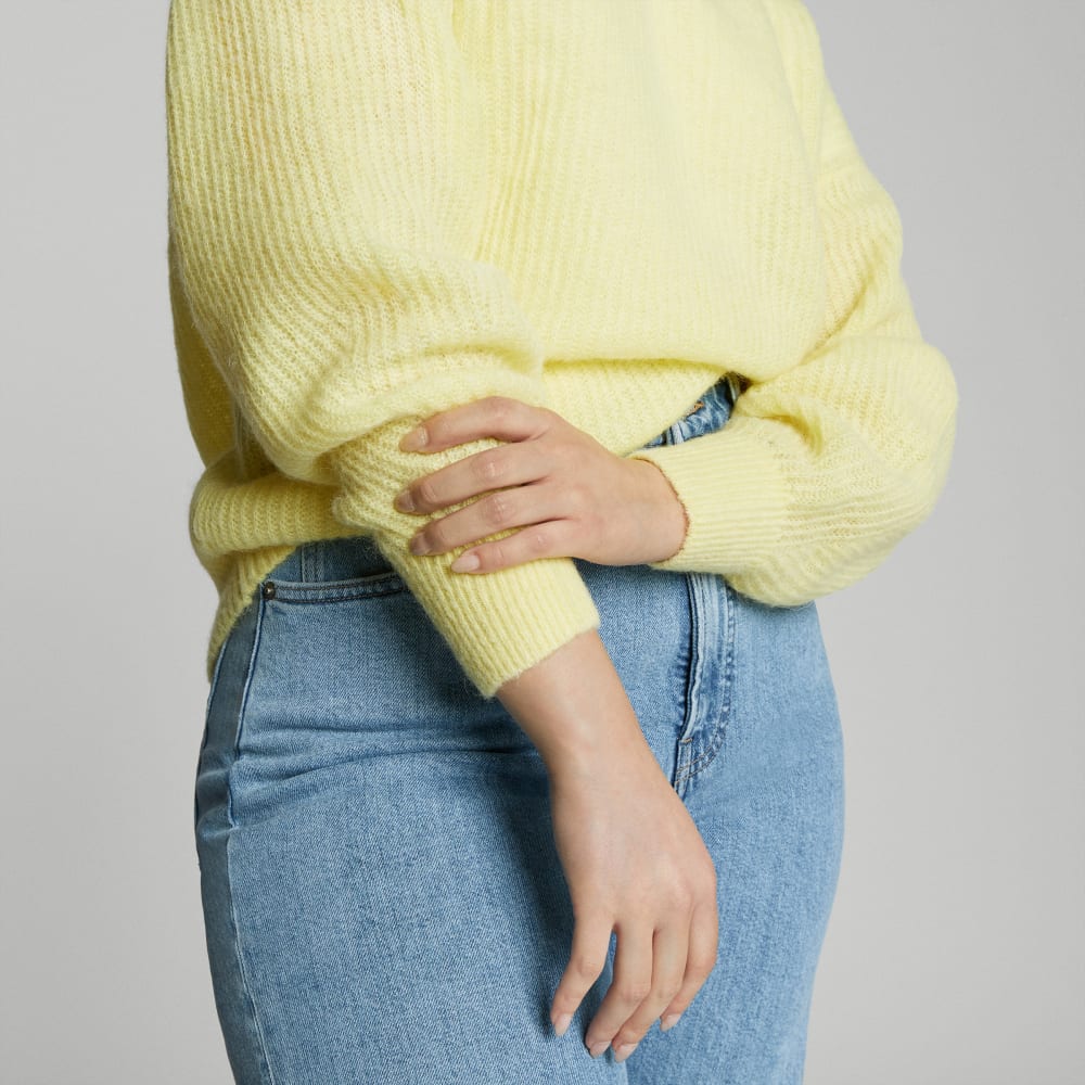 The Cocoon Crew in Alpaca in Lemon — detail view