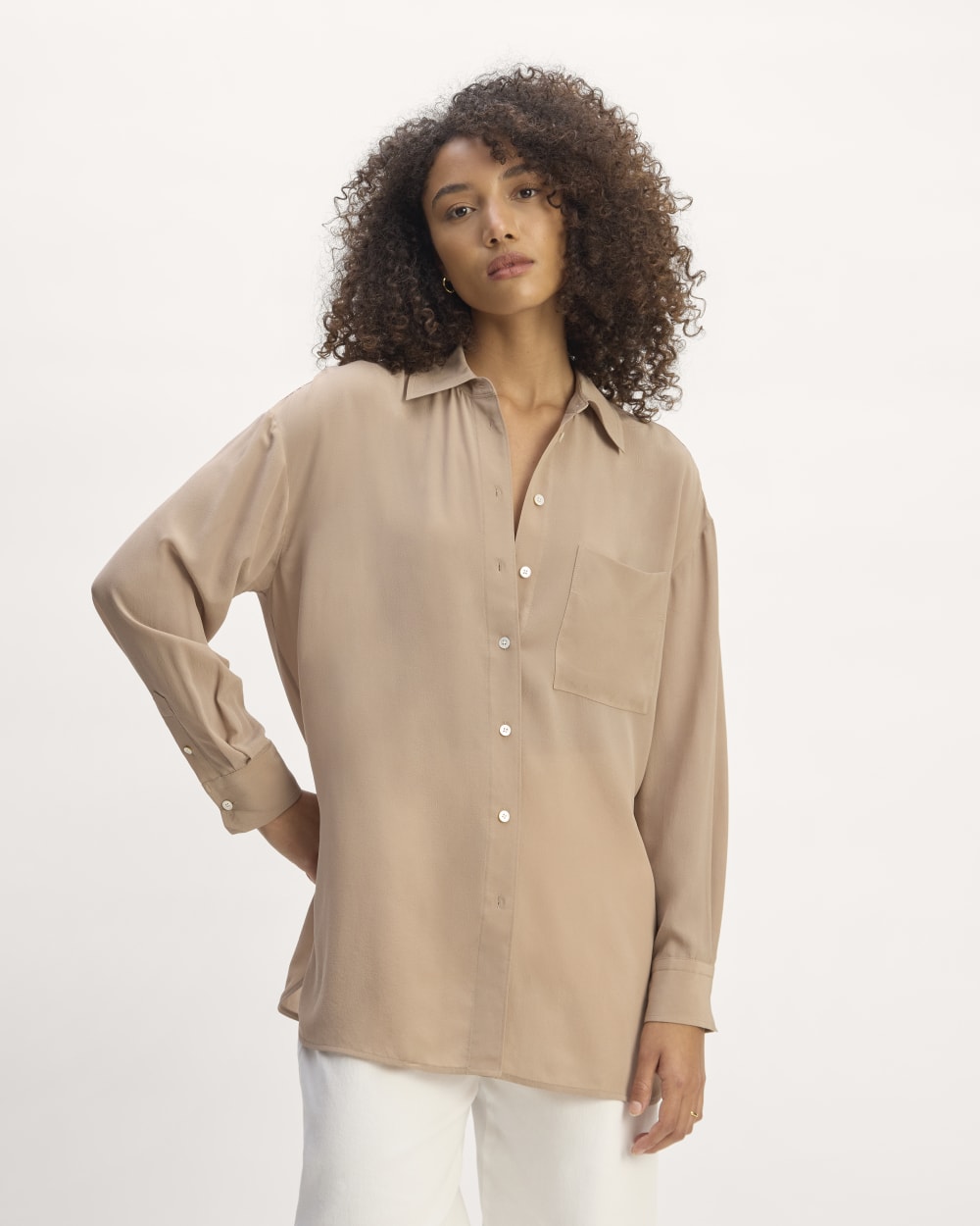 The Boyfriend Shirt in Washable Silk in Chanterelle — front view