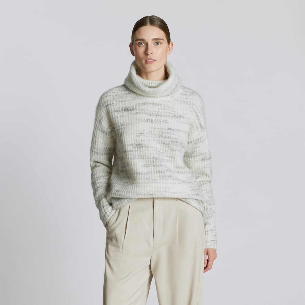 The Alpaca Oversized Turtleneck in Light Grey Heather — front view