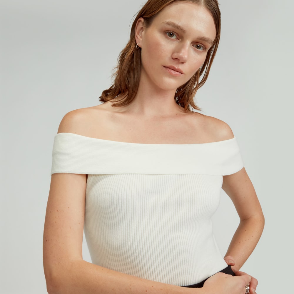 The Ribbed Cotton Off-The-Shoulder Top in Bone — detail view