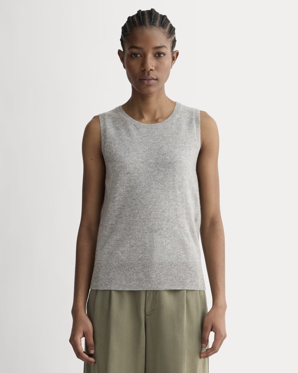 The Classic Tank in Cashmere in Light Heather Grey — front view
