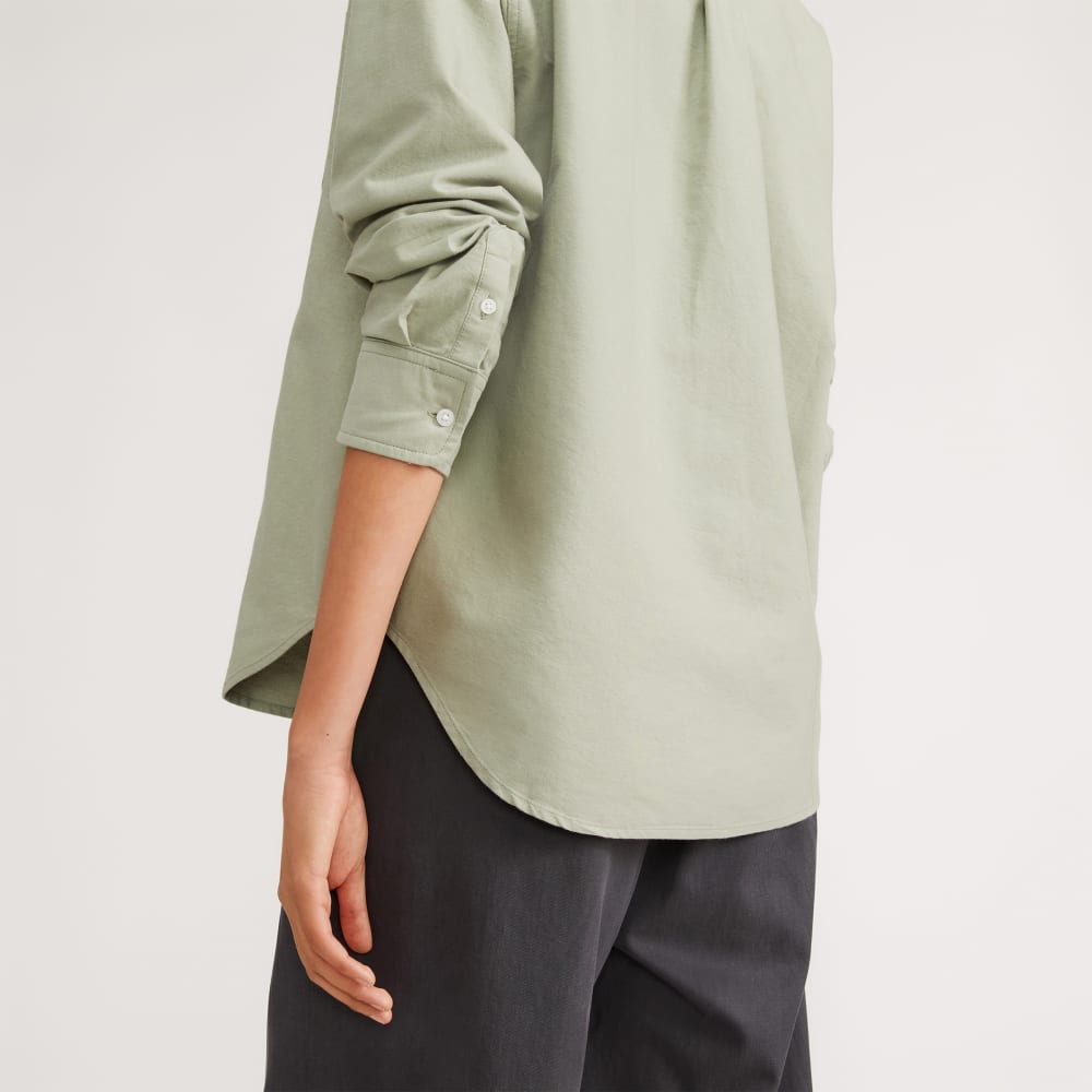The Must-Have Oxford Shirt in Seagrass — detail view