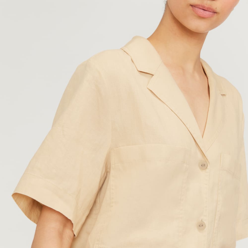 The Linen Workwear Shirt in Warm Khaki — detail view