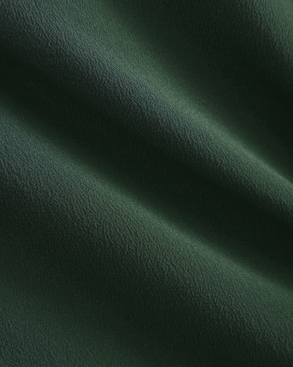 Shrunken Top in Washable Silk in Hunter Green — detail view