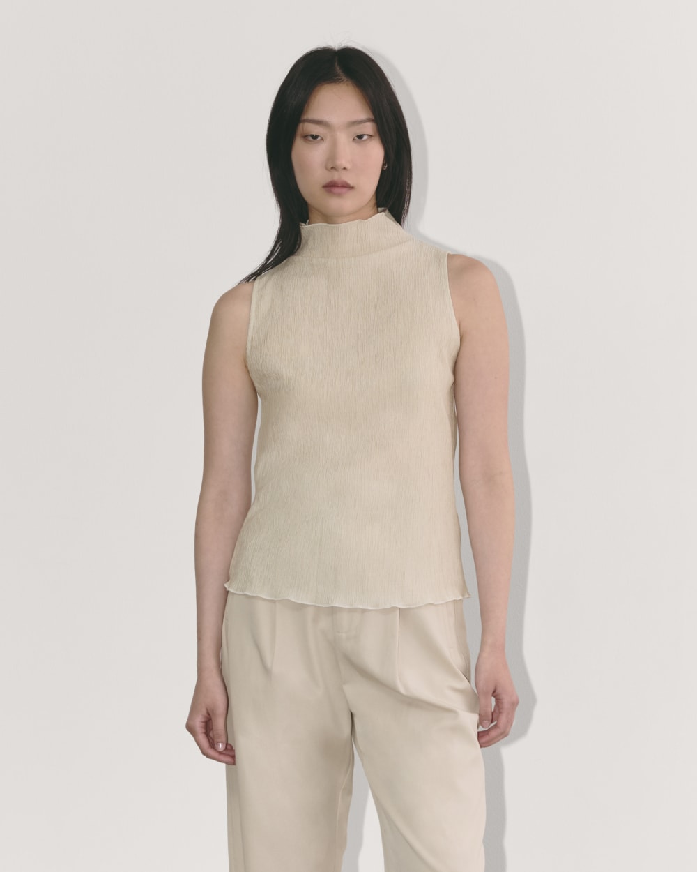 The Crinkle Tank in Sandshell — front view
