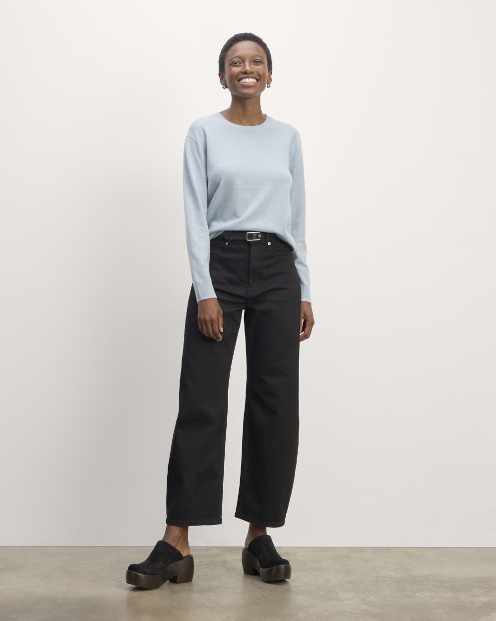 The Classic Crew in Cashmere in Sky Blue — detail view