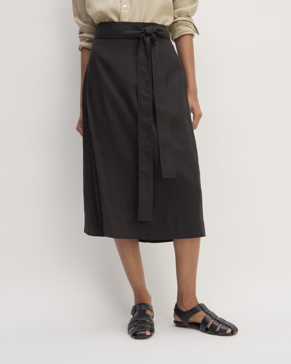 The Linen Wrap Skirt in Black — detail view