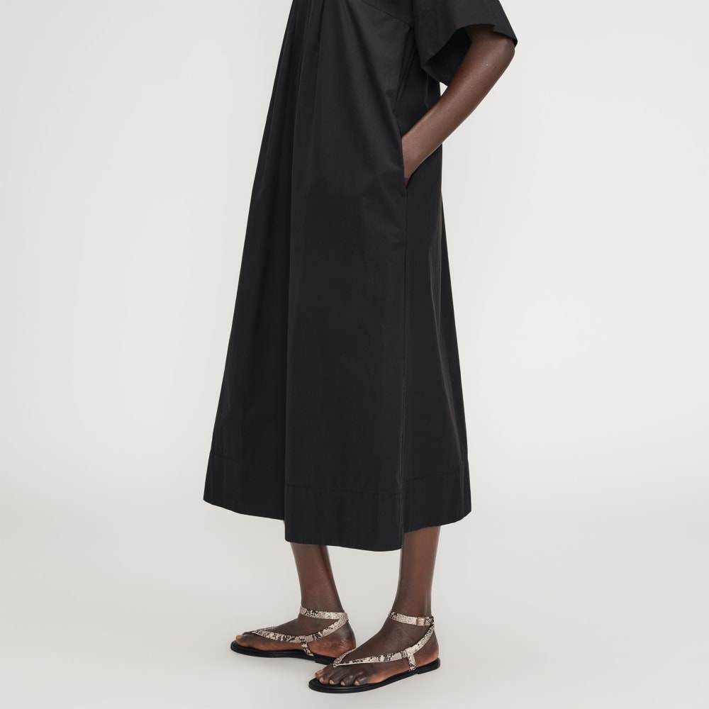 The Poplin Caftan Dress in Black — detail view
