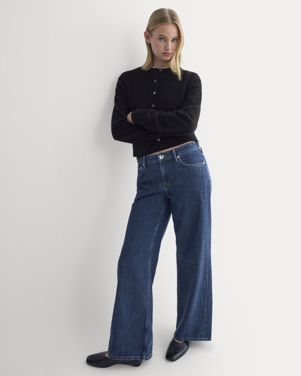 Cashmere Cropped Cardigan in Black — front view