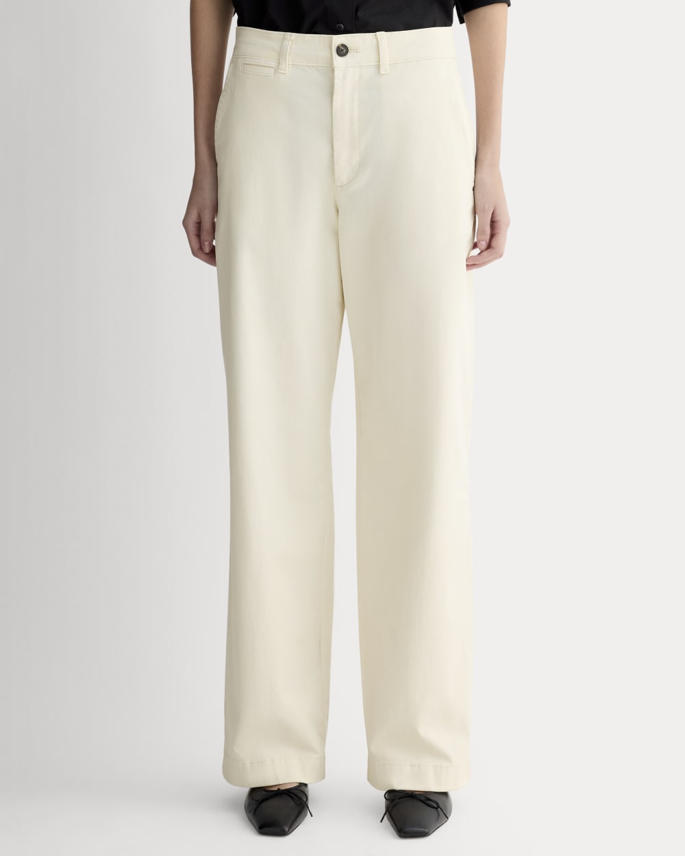 The Wide-Leg Chino in Birch — detail view