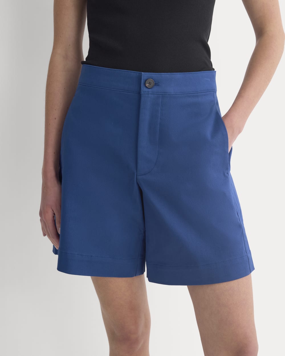 Side-Panel Tailored Short in Estate Blue — detail view