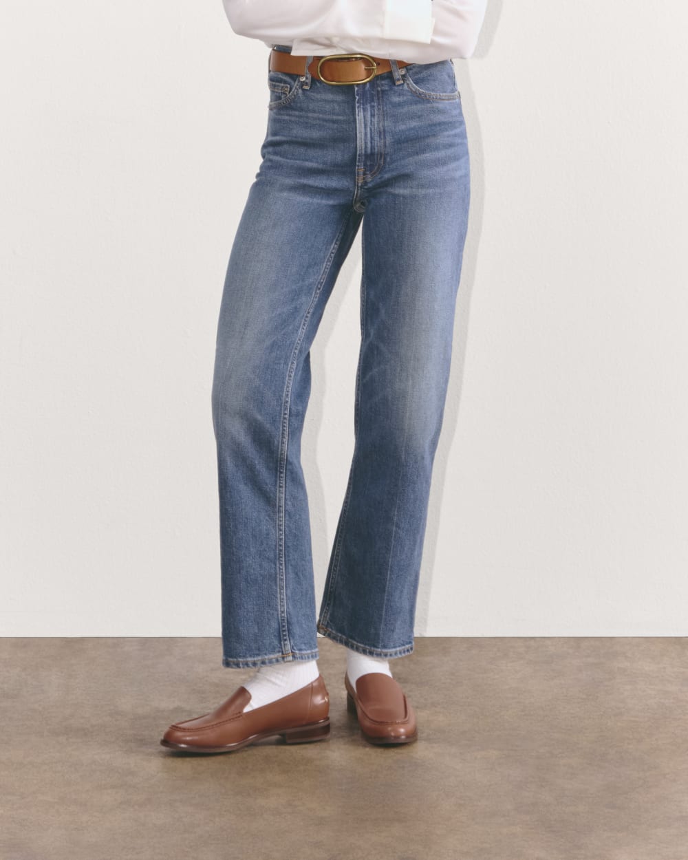 The Cheeky Straight Jean in Vintage Mid — detail view