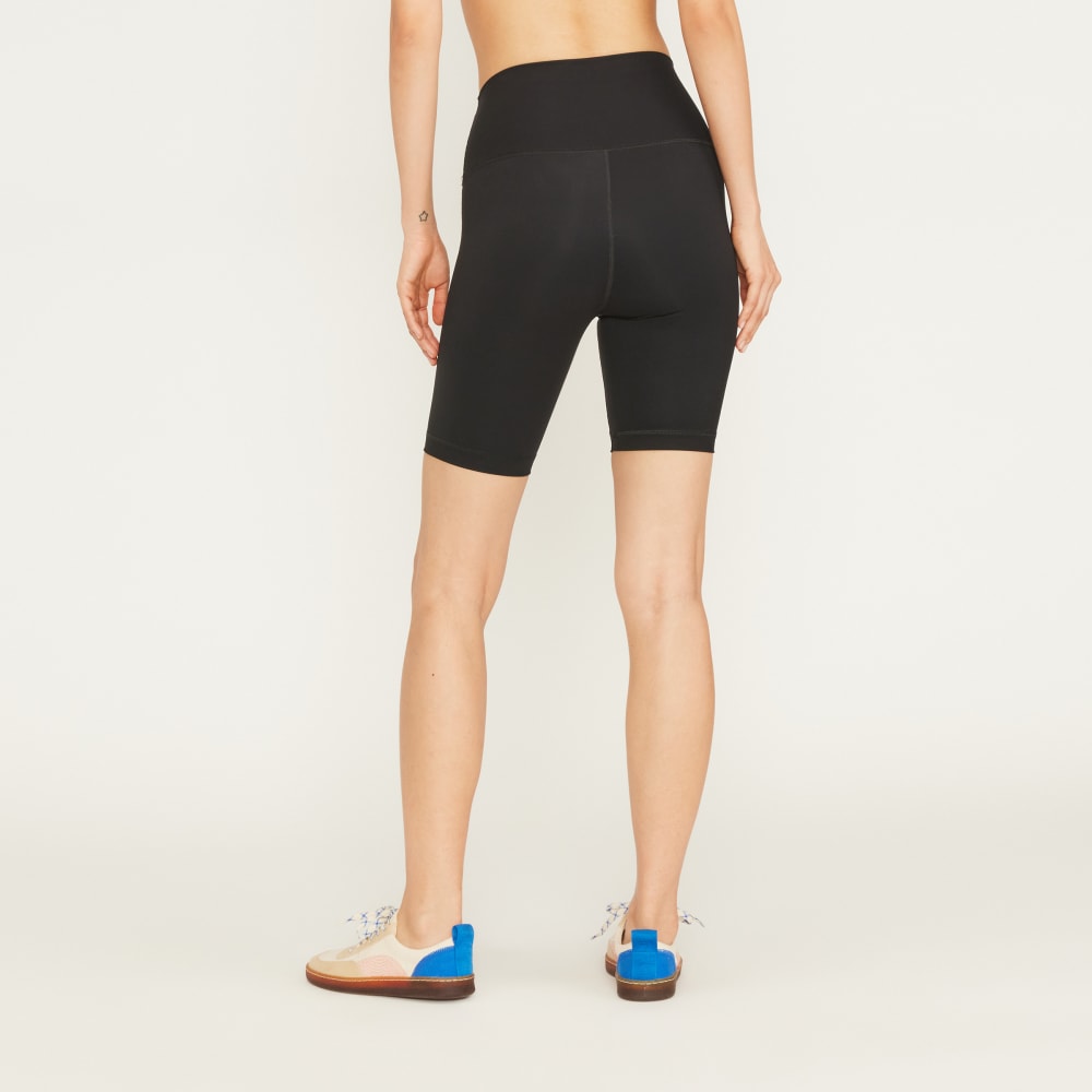 The Perform Bike Short in Black — detail view