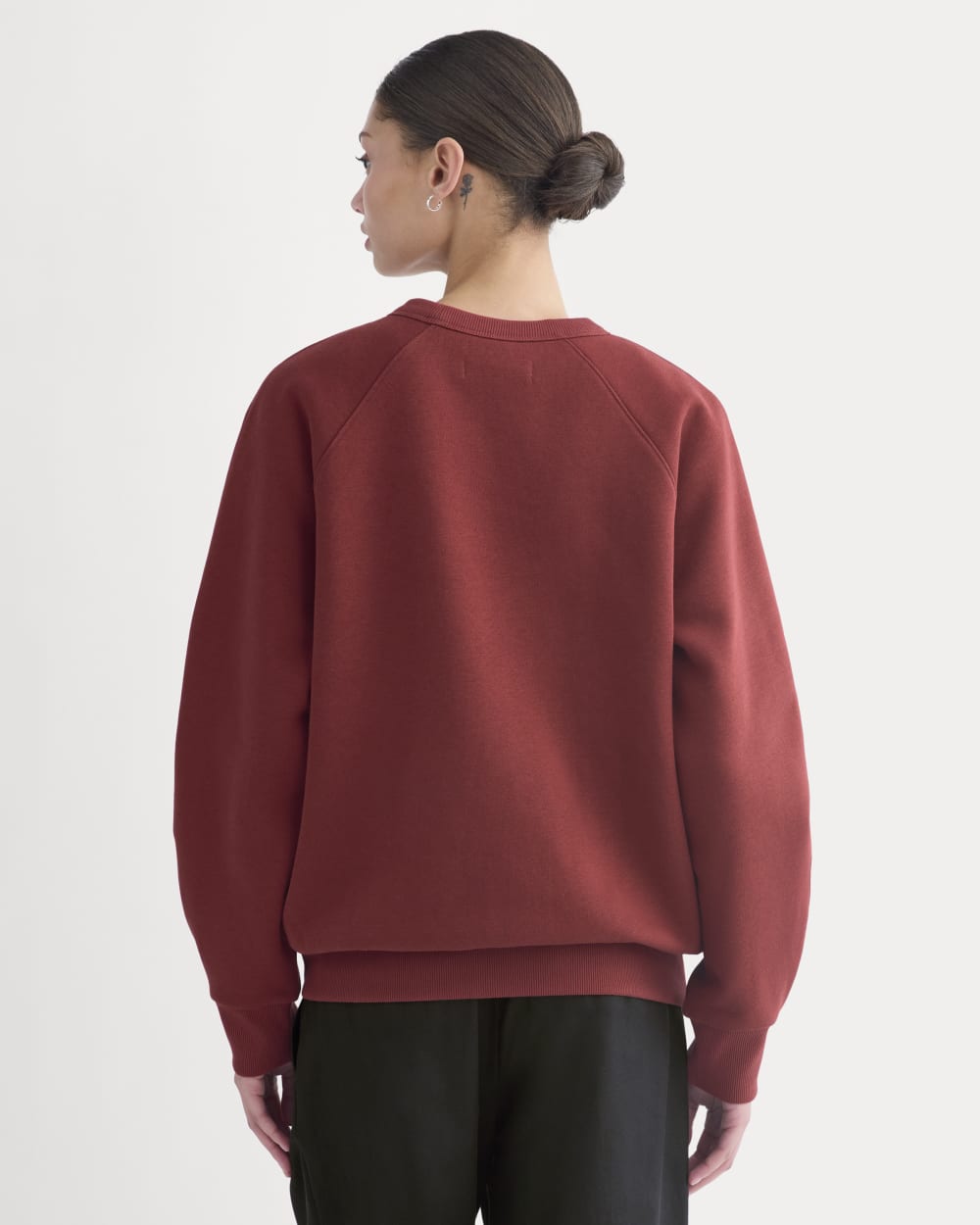 Luxe Fleece Raglan Crewneck in Merlot — detail view