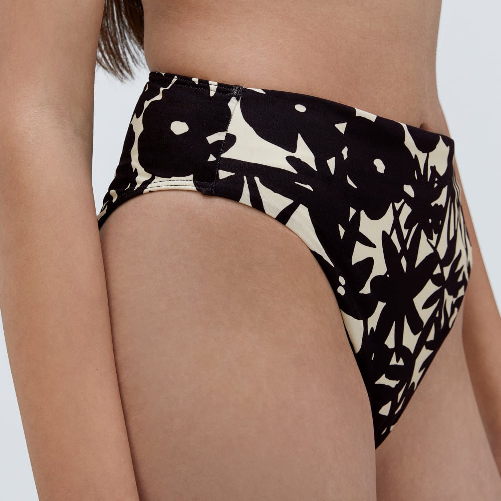 The High-Rise Cheeky Bikini Bottom in Black / Canvas Floral — detail view