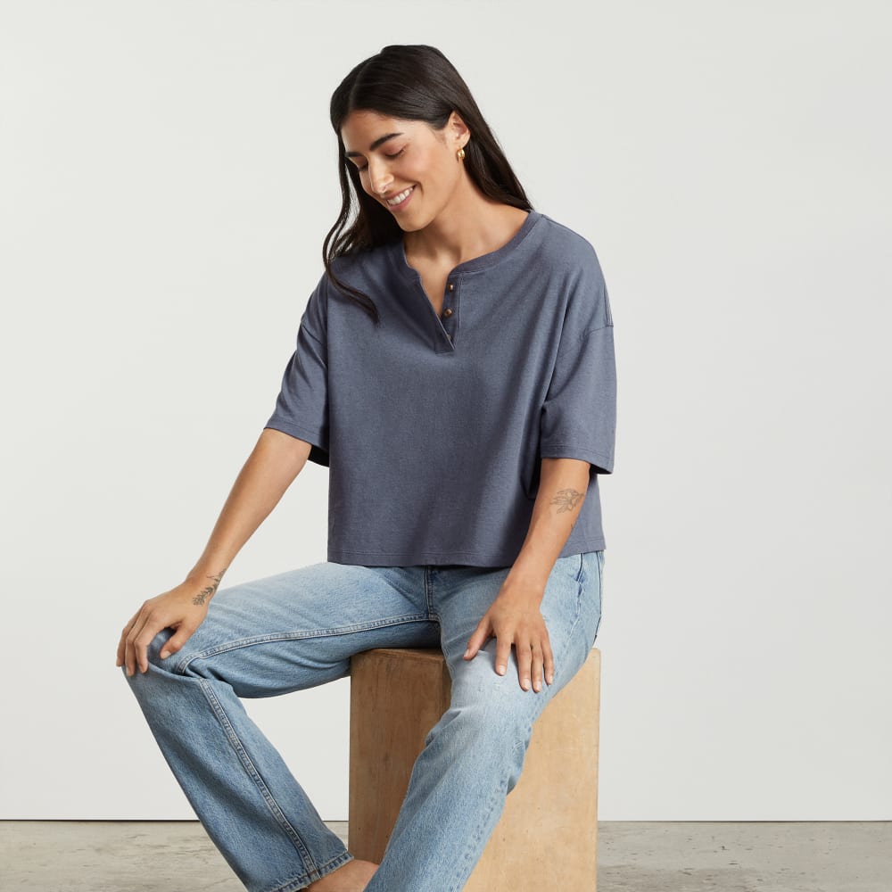 The Vintage Henley Hemp Tee in Atlantic — detail view