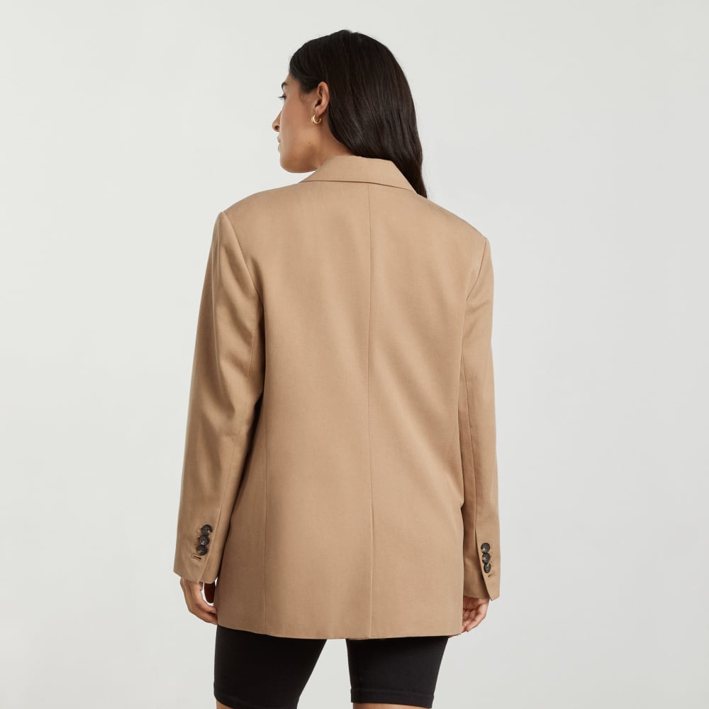 The ’80s Blazer in Ash Brown — detail view